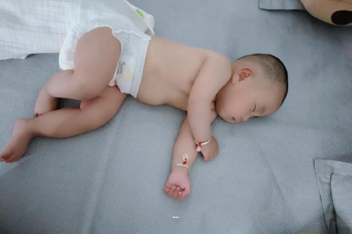 香港宝宝突然很多眼屎